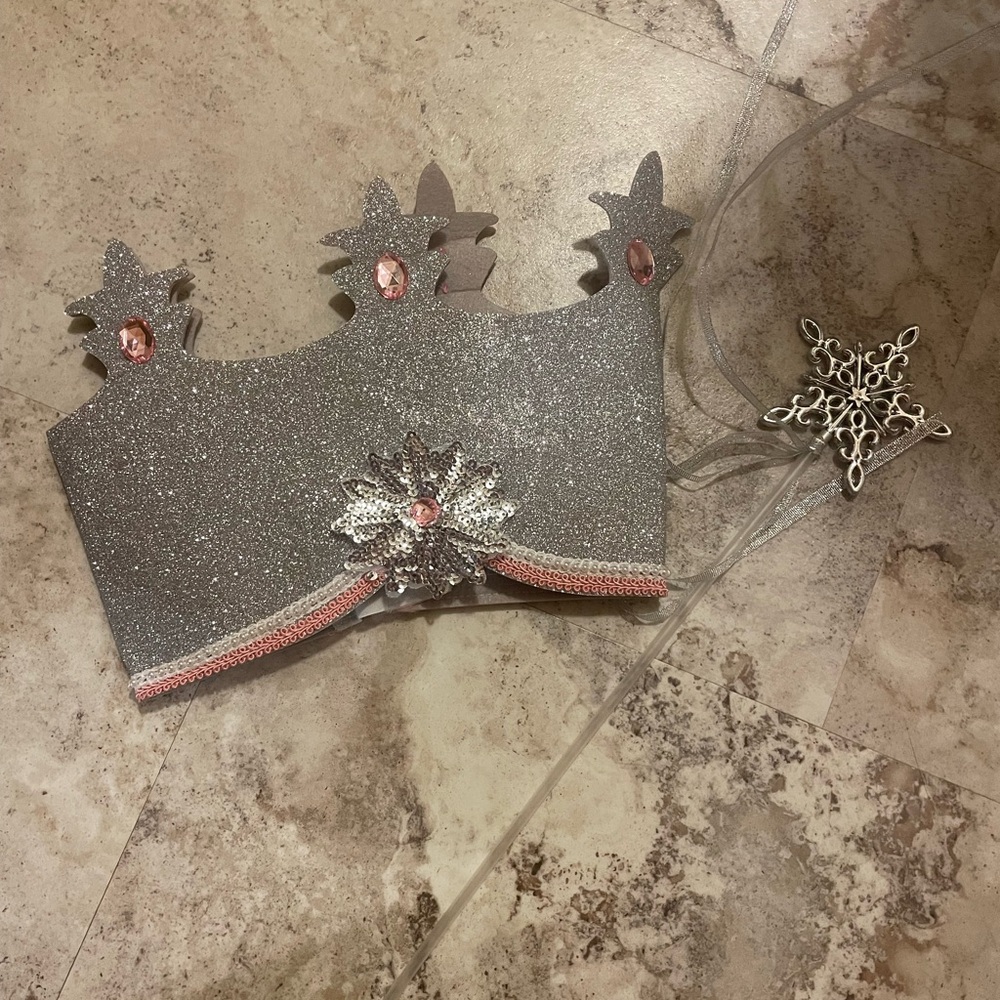 Glinda the Good Witch Costume, Wand and Crown from Wizard of Oz - Picture 2 of 12